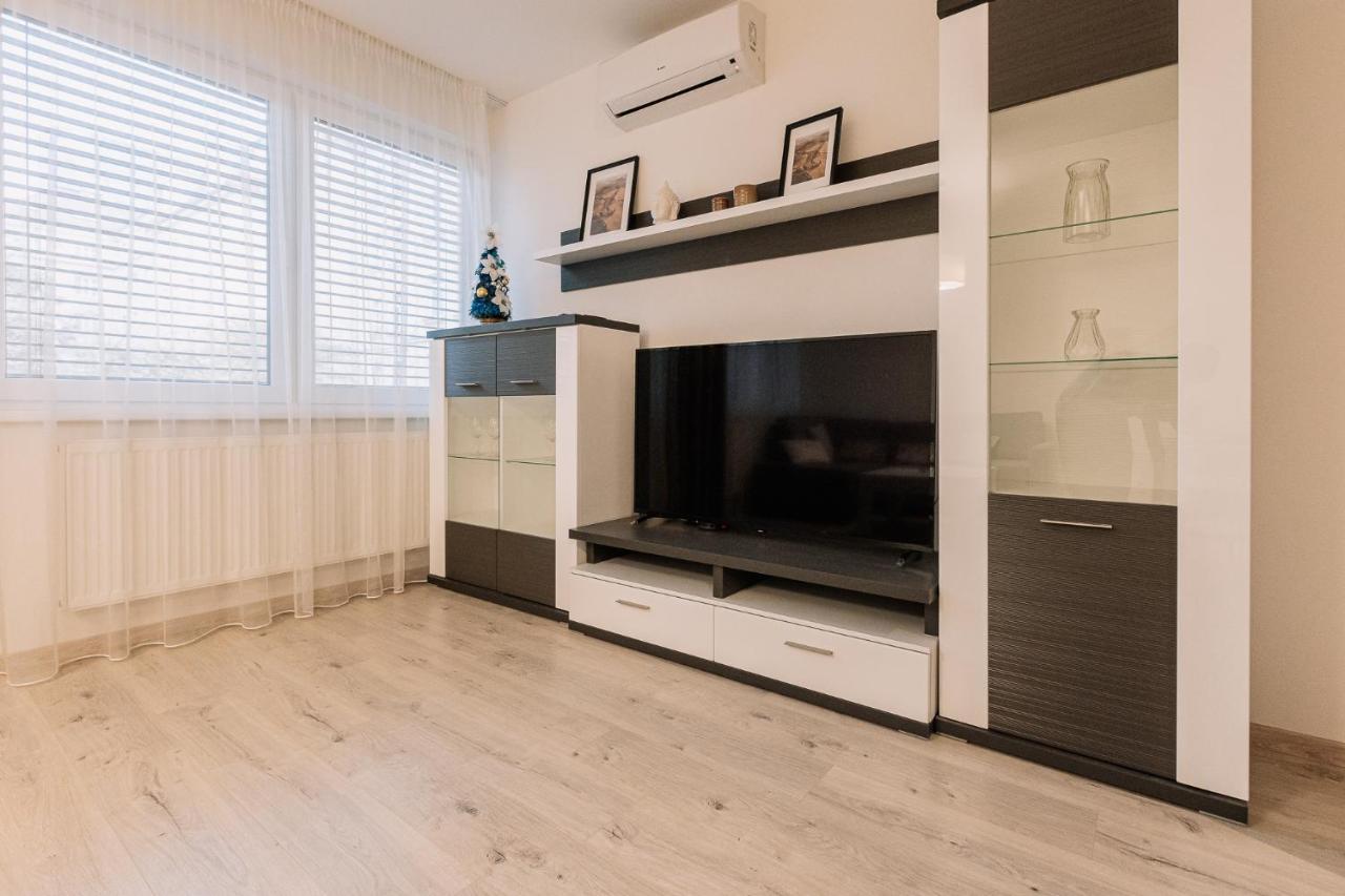 Skau Dunajska 58a Apt3 Apartman *