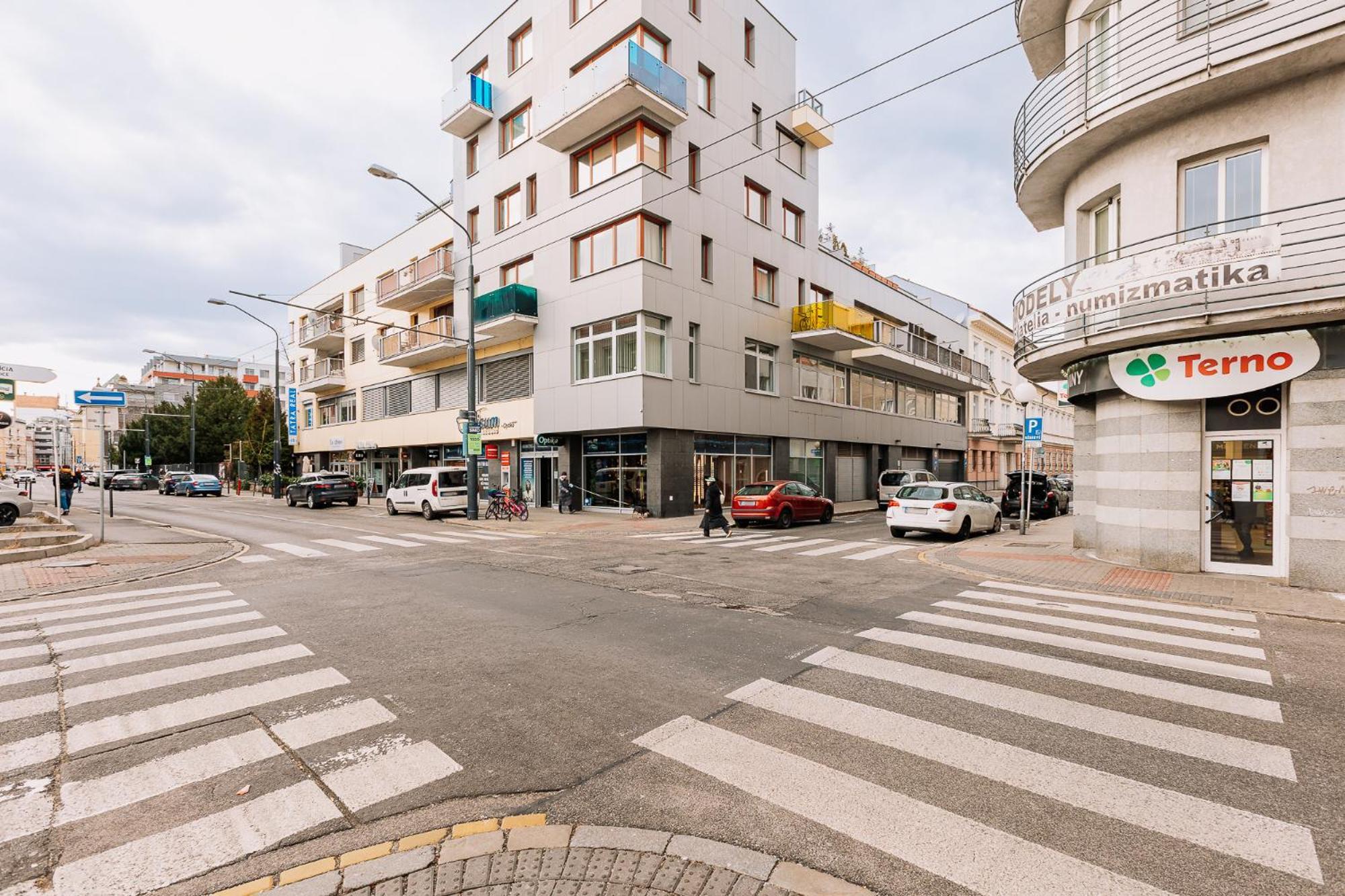 Skau Dunajska 58a Apt3 Apartman